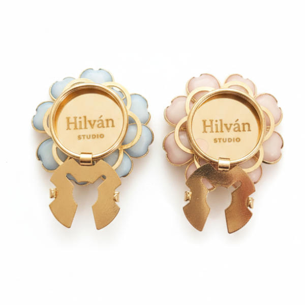 Cubrebotón Flor Corazón Esmaltada con Strass Posterior